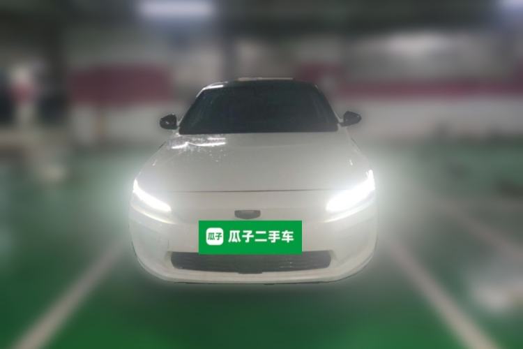 Used Geometry A 2021 Pro Enhanced High-Efficiency Range Version 600 km A600 Cubic Edition Front