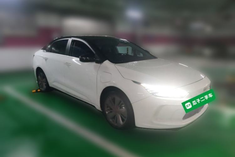 Used Geometry A 2021 Pro Enhanced High-Efficiency Range Version 600 km A600 Cubic Edition Front Right 45 Deg