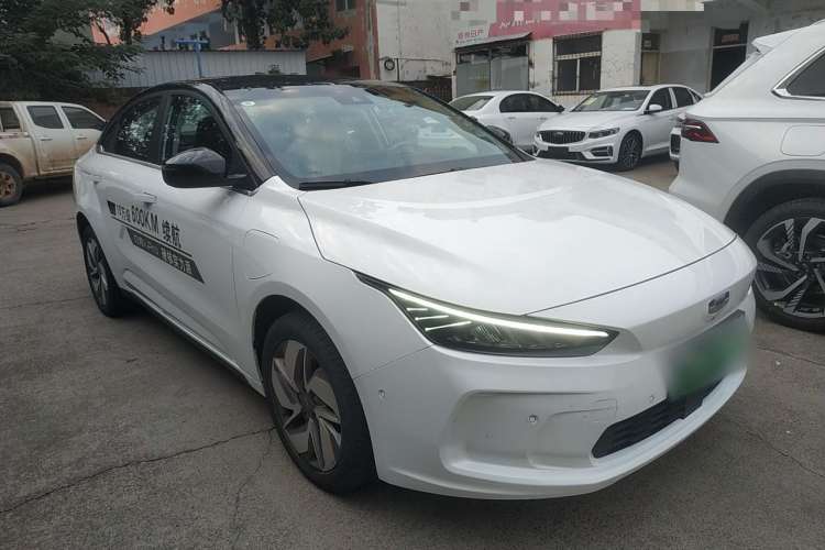 Used Geometry A 2021 Pro Enhanced High-Efficiency Range Version 600KM A600 PowerCube Edition Front Right 45 Deg