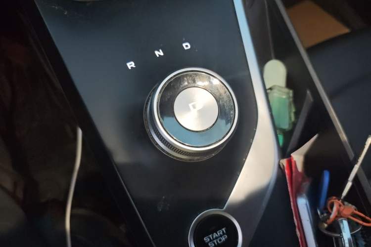 Used Geometry A 2021 Pro Enjoy High-Dimensional Range Edition 430 km A430 Square Version Gear Lever