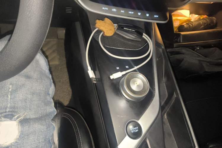 Used Geometry A 2021 Pro Enjoy High-Dimensional Range Edition 430 km A430 Cubic Version Gear Lever