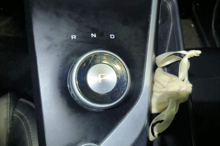 Used Geometry A 2021 Pro Enjoy High-Dimensional Range Edition 430KM A430 Easy-Drive Version Gear Lever