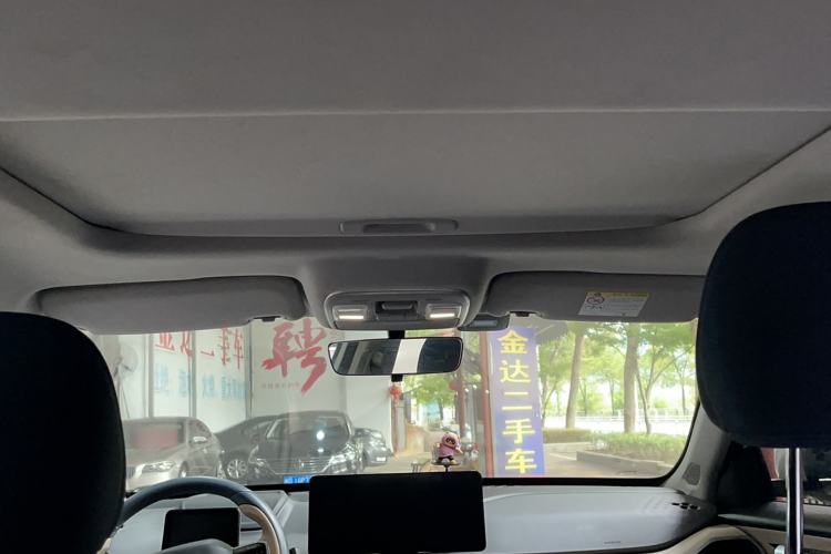 Used Geometry A 2021 Pro Enhanced High-Efficiency Range Version 600 KM A600 Chanyou Edition Headliner