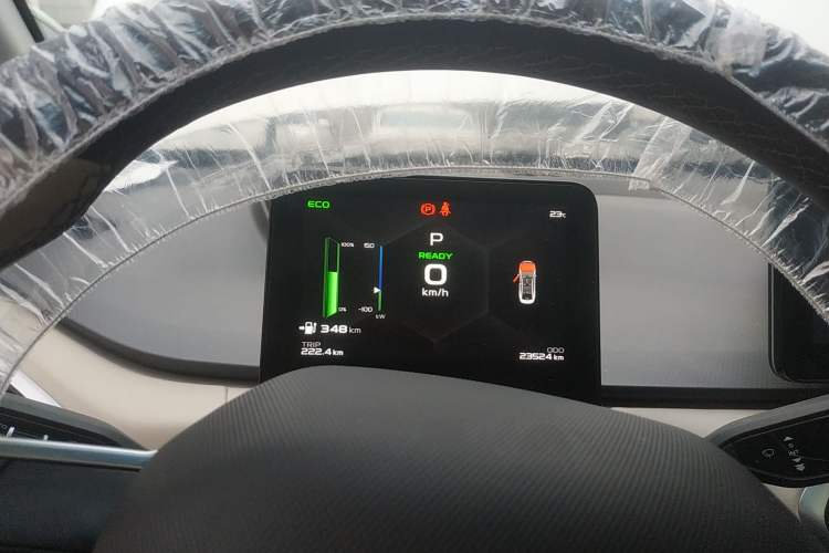 Used Geometry A 2021 Pro Enhanced High-Efficiency Range Version 600KM A600 PowerCube Edition Instrument Cluster