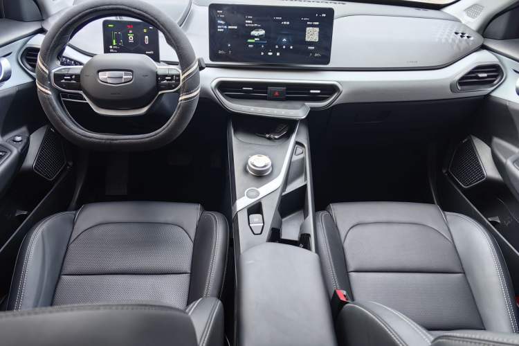 Used Geometry A 2021 Pro Enjoy High-Dimensional Range Edition 430 km A430 Square Version Interior 1