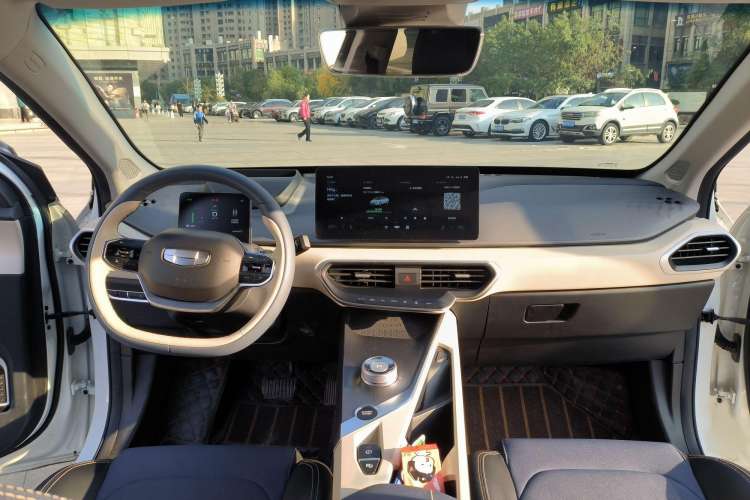 Used Geometry A 2021 Pro Enhanced High-Efficiency Range Version 600KM A600 PowerCube Edition Interior 1