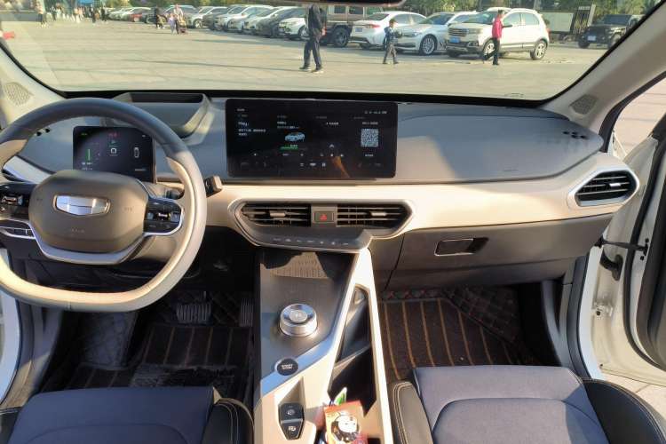 Used Geometry A 2021 Pro Enhanced High-Efficiency Range Version 600KM A600 PowerCube Edition Interior 2