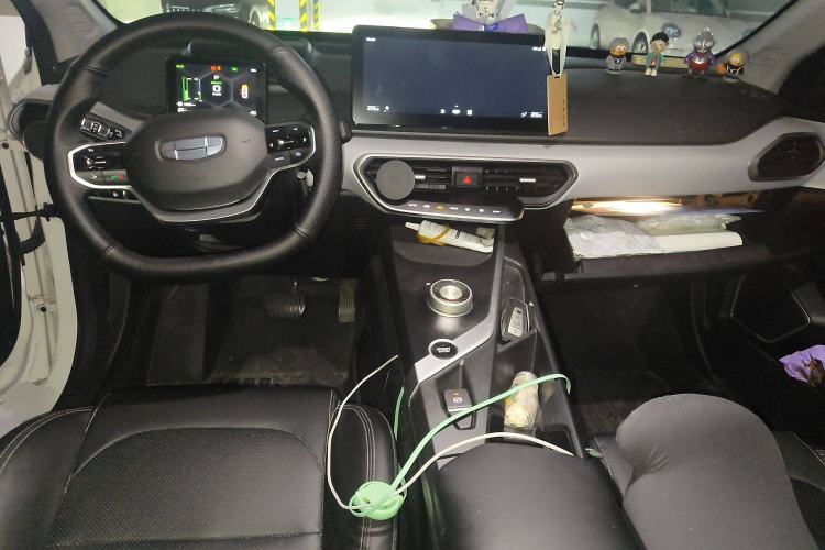 Used Geometry A 2021 Pro Enjoy High-Dimensional Range Edition 430 km A430 Square Version Interior 2