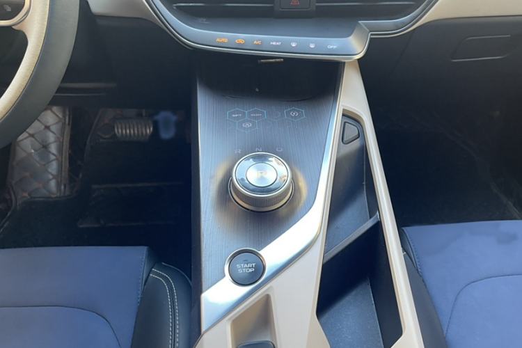 Used Geometry A 2021 Pro Enhanced High-Efficiency Range Version 600 KM A600 Chanyou Edition Interior 3