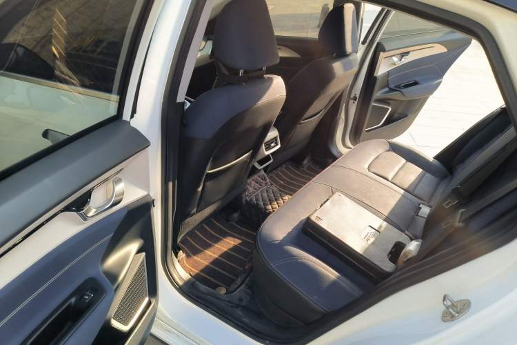 Used Geometry A 2021 Pro Enhanced High-Efficiency Range Version 600KM A600 PowerCube Edition Interior 4