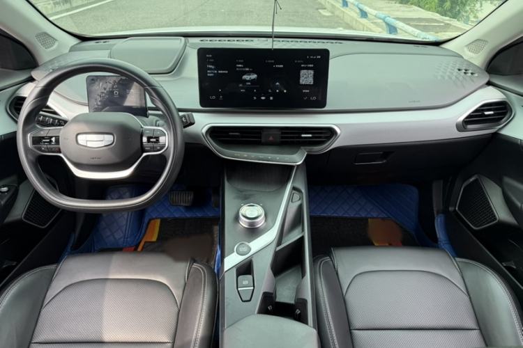 Used Geometry A 2021 Pro Enjoy High-Dimensional Range Edition 430KM A430 Easy-Drive Version Interior 6