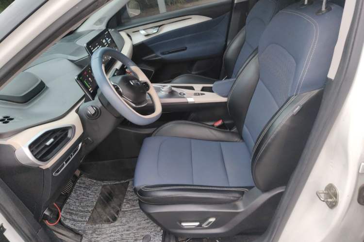 Used Geometry A 2021 Pro Enhanced High-Efficiency Range Version 600 km A600 Cubic Edition Left Front Seat