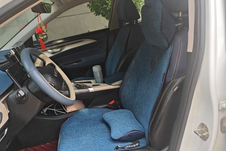 Used Geometry A 2021 Pro Enhanced High-Efficiency Range Version 600KM A600 Asian Games Edition Left Front Seat