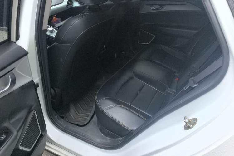 Used Geometry A 2021 Pro Enjoy High-Dimensional Range Edition 430 km A430 Square Version Left Rear Seat