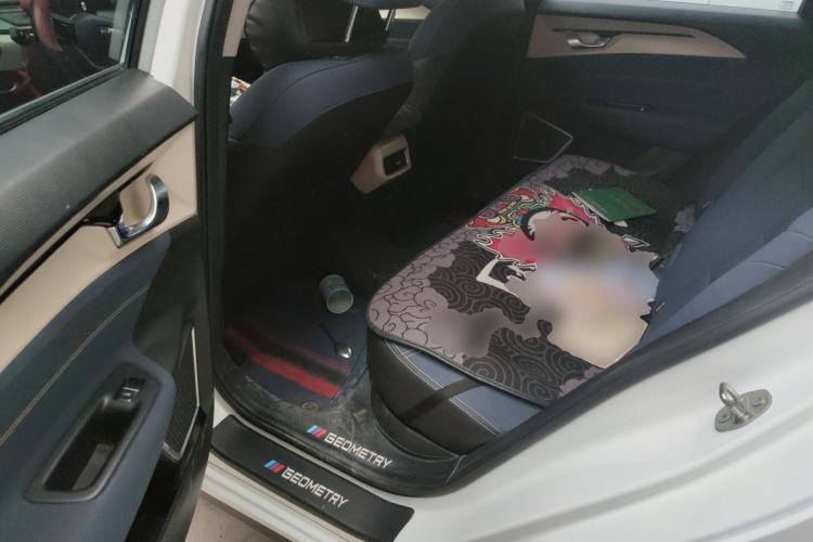 Used Geometry A 2021 Pro Enjoy High-Dimensional Range Edition 430 km A430 Cubic Version Left Rear Seat