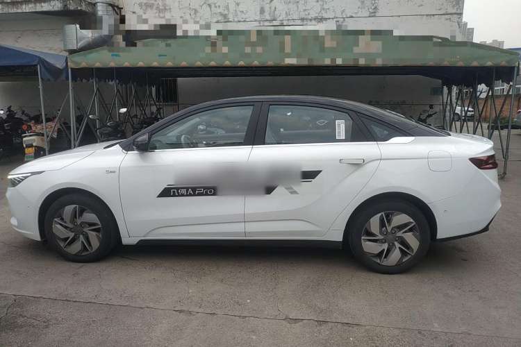 Used Geometry A 2021 Pro Enhanced High-Efficiency Range Version 600KM A600 PowerCube Edition Left Side