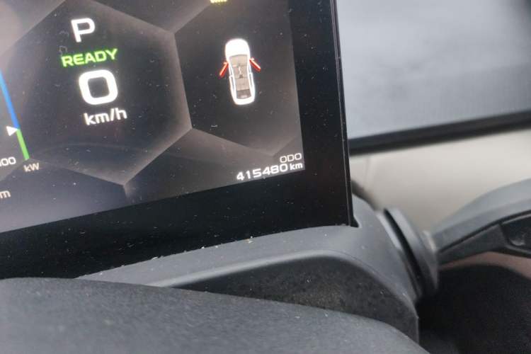 Used Geometry A 2021 Pro Enhanced High-Efficiency Range Version 600 km A600 Cubic Edition Odometer Close Up