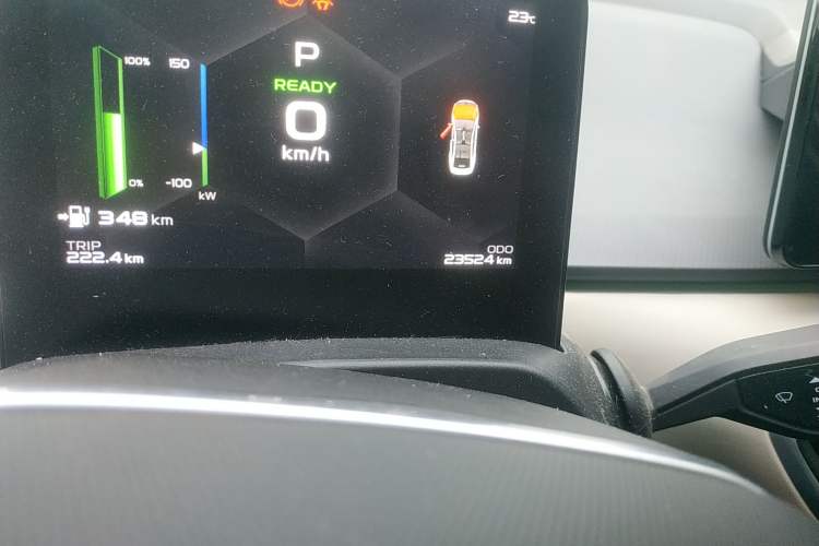 Used Geometry A 2021 Pro Enhanced High-Efficiency Range Version 600KM A600 PowerCube Edition Odometer Close Up