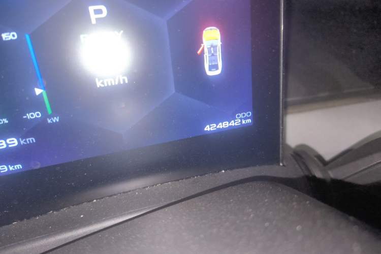 Used Geometry A 2021 Pro Enjoy High-Dimensional Range Edition 430 km A430 Cubic Version Odometer Close Up