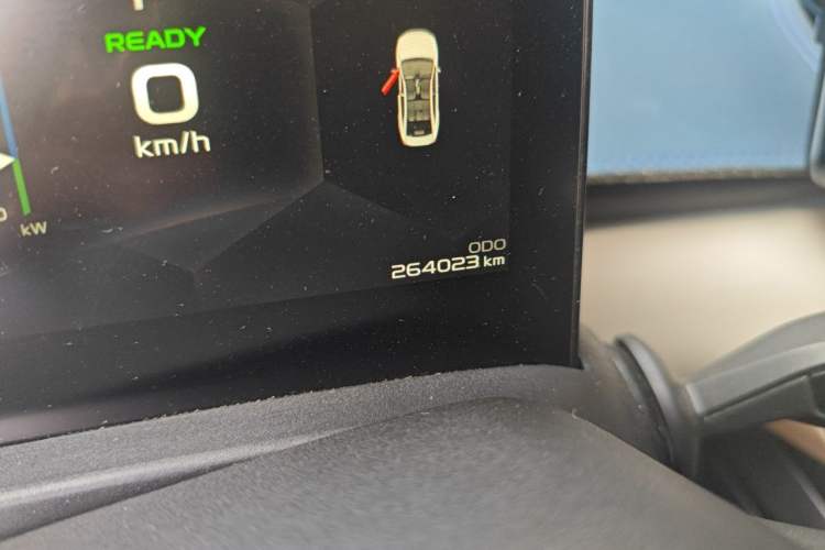 Used Geometry A 2021 Pro Enhanced High-Efficiency Range Version 600KM A600 Asian Games Edition Odometer Close Up