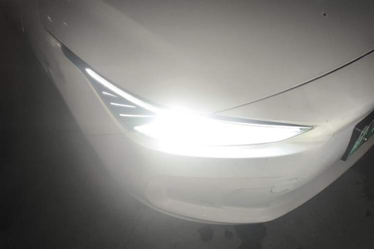 Used Geometry A 2021 Pro Enjoy High-Dimensional Range Edition 430 km A430 Cubic Version Right Front Headlight