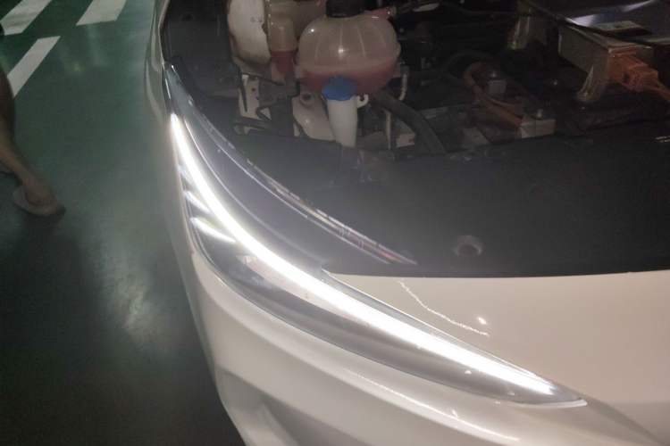 Used Geometry A 2021 Pro Enjoy High-Dimensional Range Edition 430 km A430 Square Version Right Front Headlight