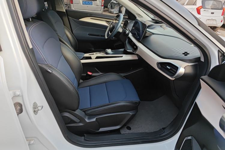 Used Geometry A 2021 Pro Enhanced High-Efficiency Range Version 600 km A600 Cubic Edition Right Front Seat