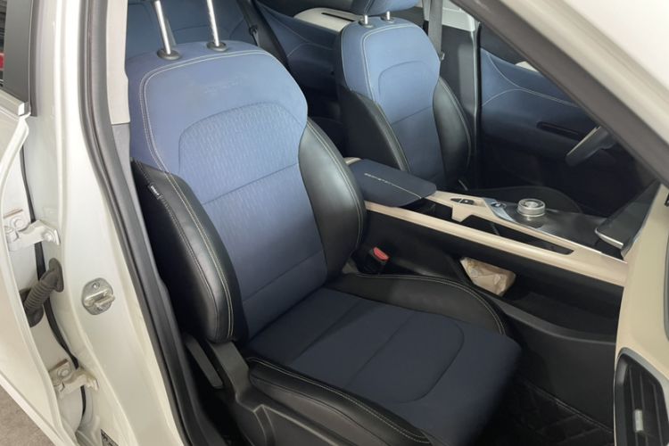 Used Geometry A 2021 Pro Enhanced High-Efficiency Range Version 600 KM A600 Chanyou Edition Right Front Seat