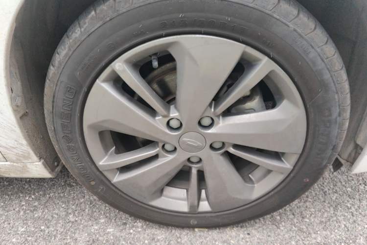 Used Geometry A 2021 Pro Enhanced High-Efficiency Range Version 600 km A600 Cubic Edition Right Front Wheel Hub