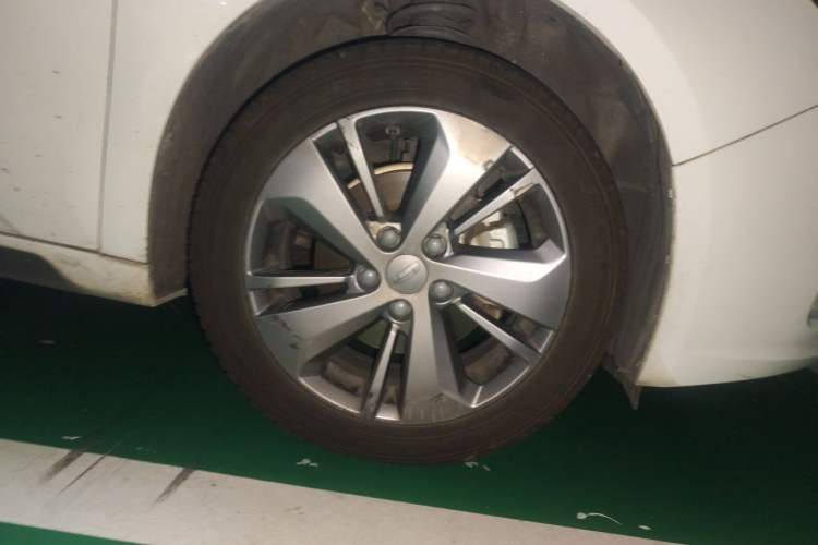 Used Geometry A 2021 Pro Enhanced High-Efficiency Range Version 600 KM A600 Chanyou Edition Right Front Wheel Hub