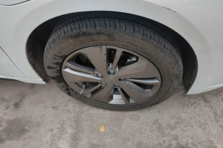 Used Geometry A 2021 Pro Enjoy High-Dimensional Range Edition 430 km A430 Cubic Version Right Front Wheel Hub