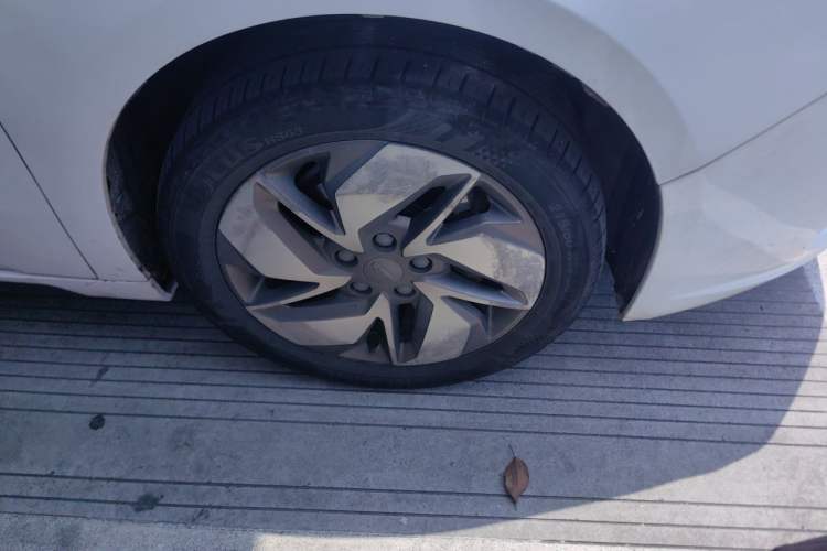 Used Geometry A 2021 Pro Enhanced High-Efficiency Range Version 600KM A600 Asian Games Edition Right Front Wheel Hub