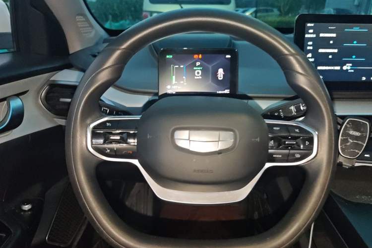Used Geometry A 2021 Pro Enjoy High-Dimensional Range Edition 430 km A430 Square Version Steering Wheel