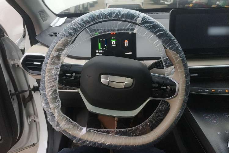 Used Geometry A 2021 Pro Enhanced High-Efficiency Range Version 600KM A600 PowerCube Edition Steering Wheel