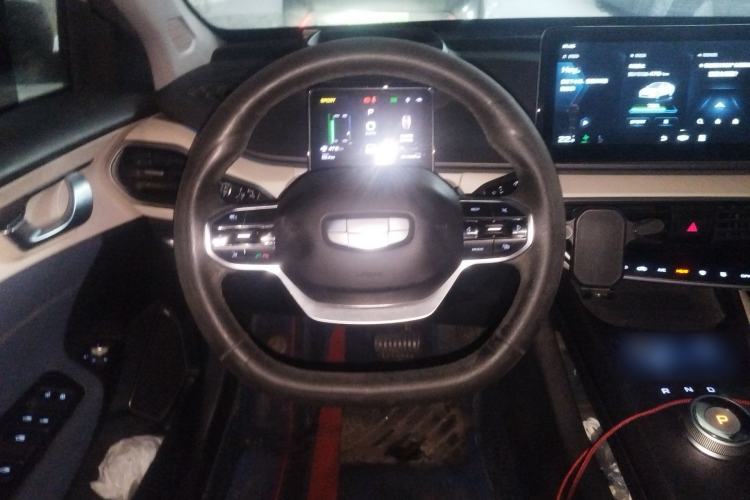 Used Geometry A 2021 Pro Enhanced High-Efficiency Range Version 600KM A600 PowerCube Edition Steering Wheel