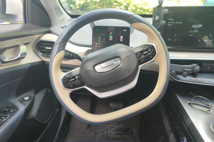 Used Geometry A 2021 Pro Enhanced High-Efficiency Range Version 600 KM A600 Chanyou Edition Steering Wheel