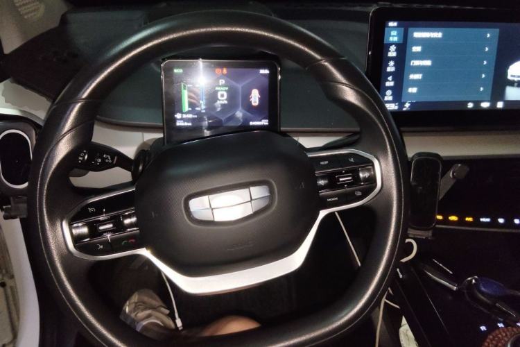 Used Geometry A 2021 Pro Enjoy High-Dimensional Range Edition 430 km A430 Square Version Steering Wheel
