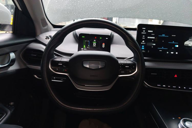 Used Geometry A 2021 Pro Enjoy High-Dimensional Range Edition 430KM A430 Easy-Drive Version Steering Wheel