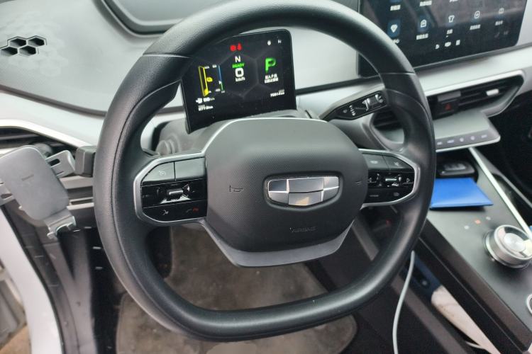 Used Geometry A 2021 Pro Enjoy High-Dimensional Range Edition 430 km A430 Square Version Steering Wheel