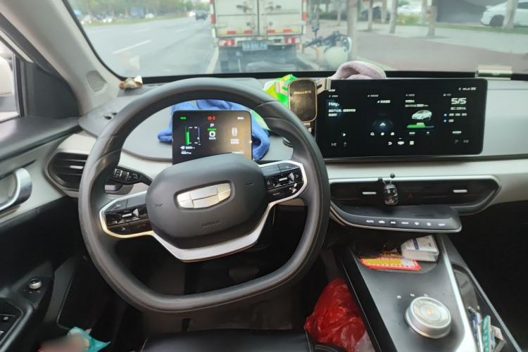 Used Geometry A 2021 Pro Enjoy High-Dimensional Range Edition 430 km A430 Square Version Steering Wheel