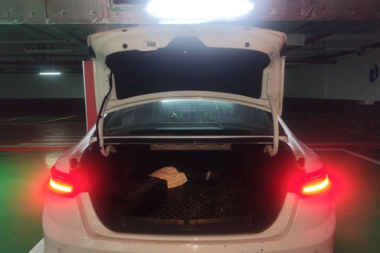 Used Geometry A 2021 Pro Enhanced High-Efficiency Range Version 600 KM A600 Chanyou Edition Trunk
