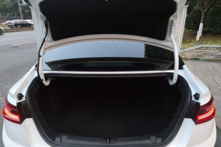 Used Geometry A 2021 Pro Enhanced High-Efficiency Range Version 600KM A600 PowerCube Edition Trunk