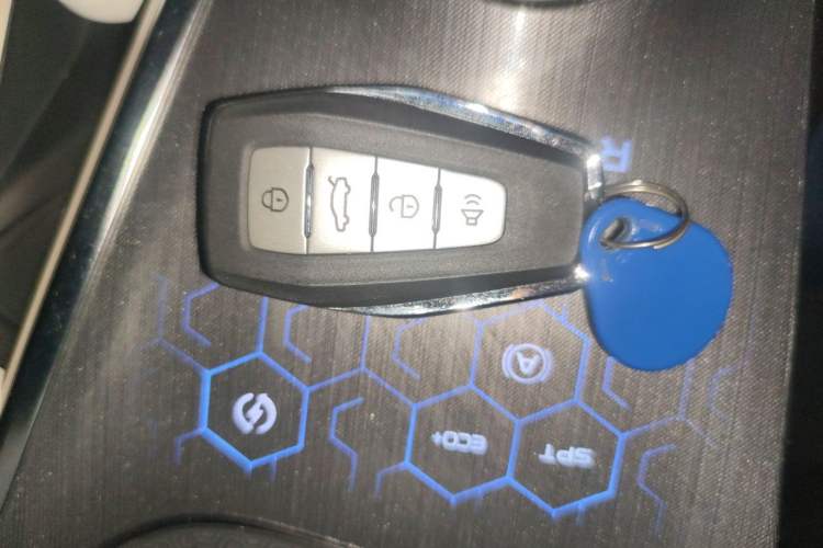 Used Geometry A 2021 Pro Enhanced High-Efficiency Range Version 600 km A600 Cubic Edition Vehicle Key