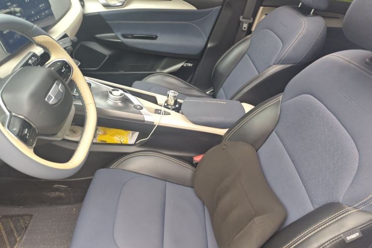 Used Geometry A 2022 Pro 430KM Green Apple Pro Left Front Seat