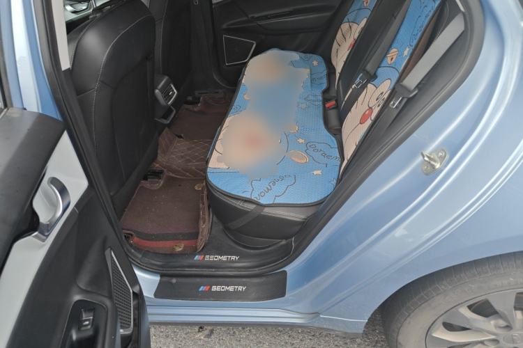 Used Geometry A 2022 Pro 430KM Commuter Edition Left Rear Seat