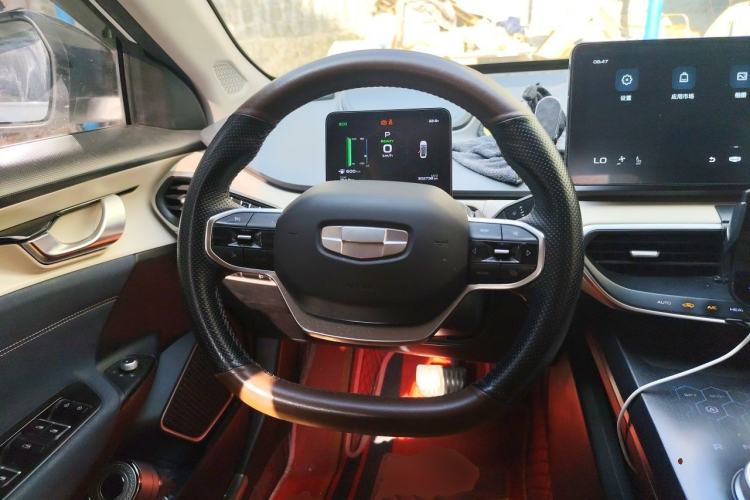 Used Geometry A 2022 Pro 600KM Red Apple Plus Steering Wheel