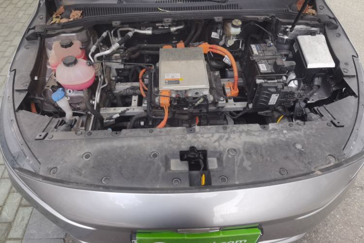 Used Geometry A 2022 Pro 430KM Commuter Edition Engine Bay