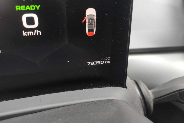 Used Geometry A 2022 Pro 430KM Commuter Edition Odometer Close Up