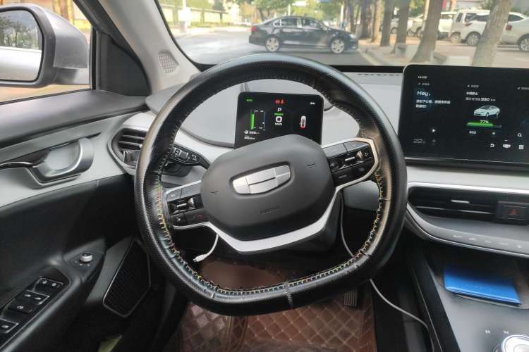 Used Geometry A 2022 Pro 430KM Commuter Edition Steering Wheel