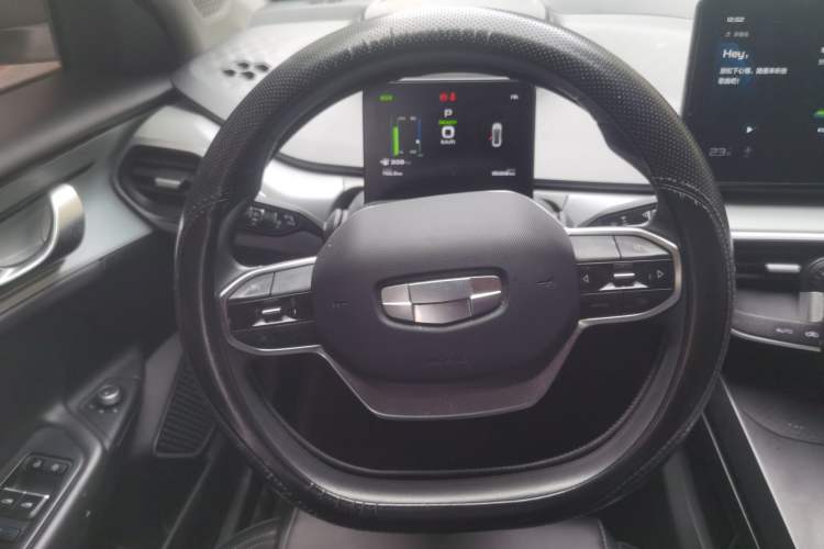 Used Geometry A 2022 Pro 430KM Commuter Edition Steering Wheel